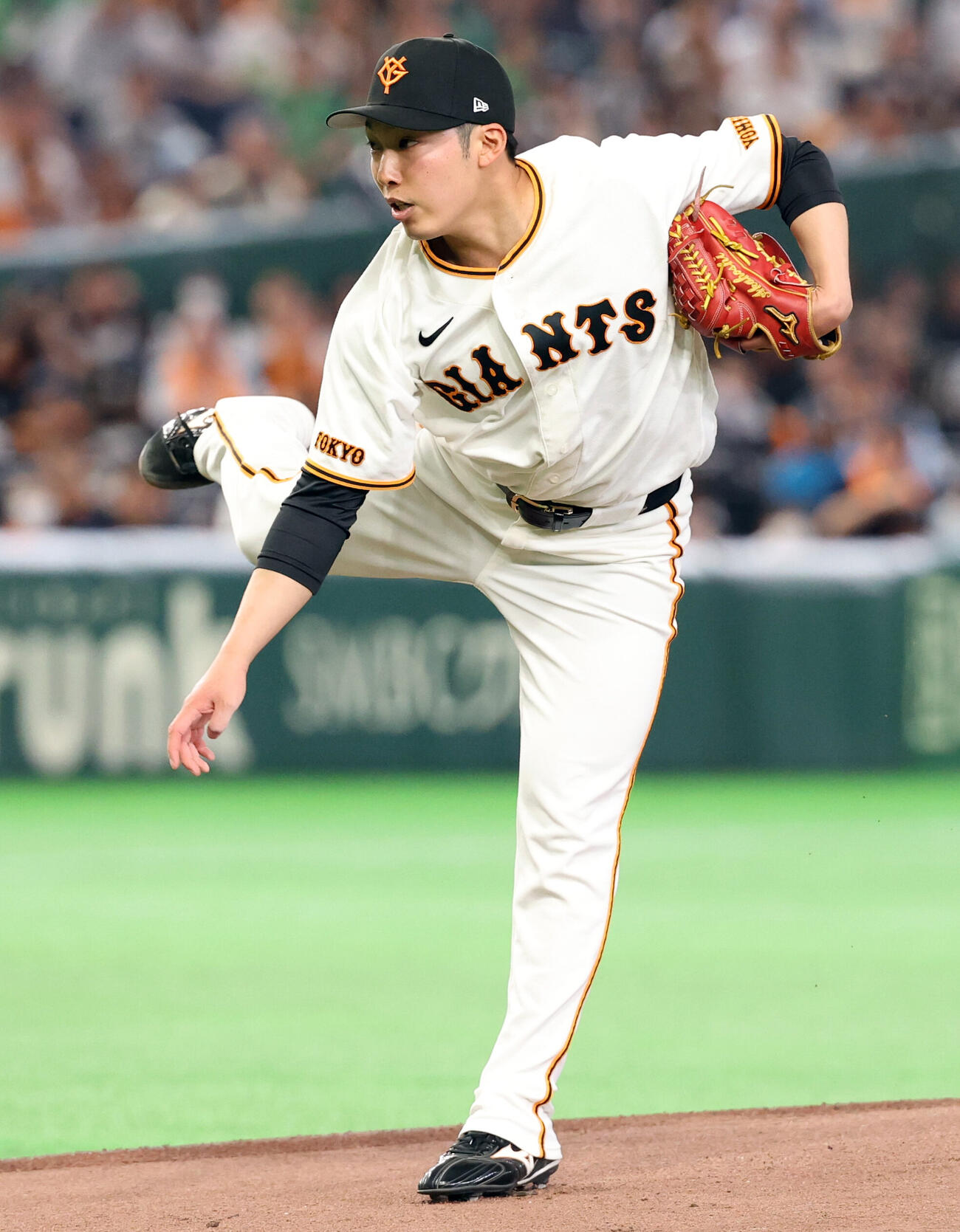 巨人対ヤクルト　力投する巨人先発の赤星優志（撮影・浅見桂子）