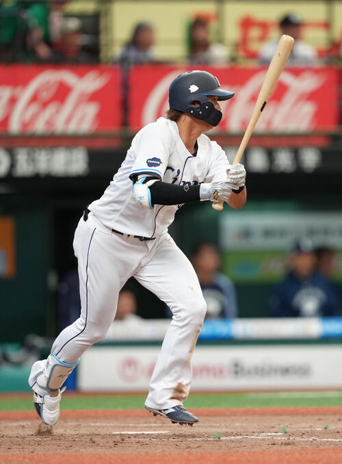 西武】流血ファインプレーの西川愛也、子どもたちに贈られた「愛也