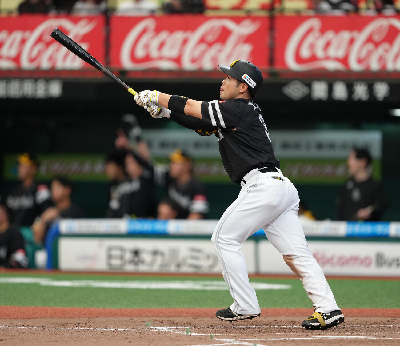 西武対ソフトバンク　3回表ソフトバンク1死二塁、近藤健介は2点本塁打を放つ（撮影・足立雅史）