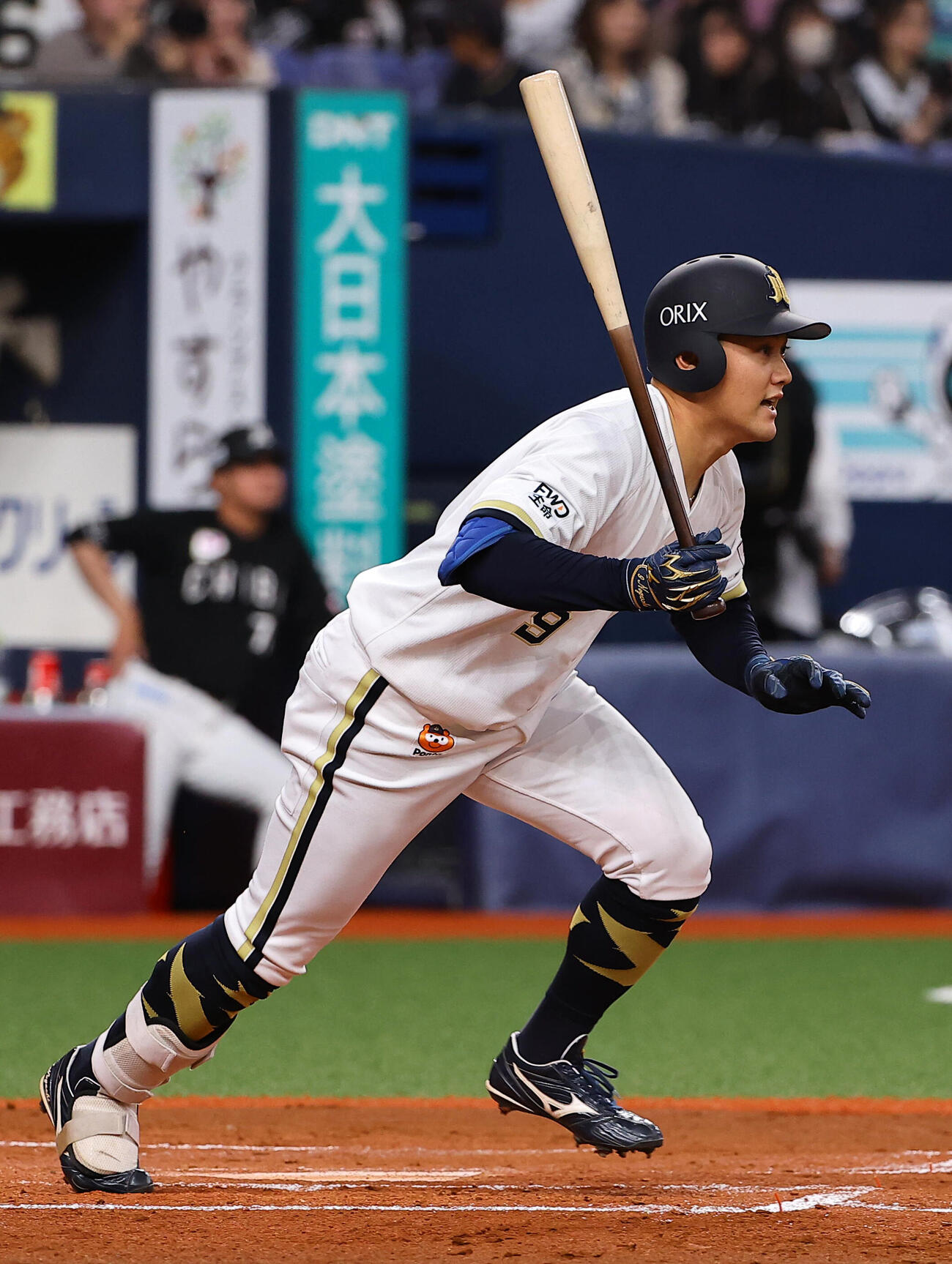 オリックス対ロッテ　2回裏オリックス1死二、三塁、野口智哉は先制となる2点適時打を放つ（撮影・上田博志）