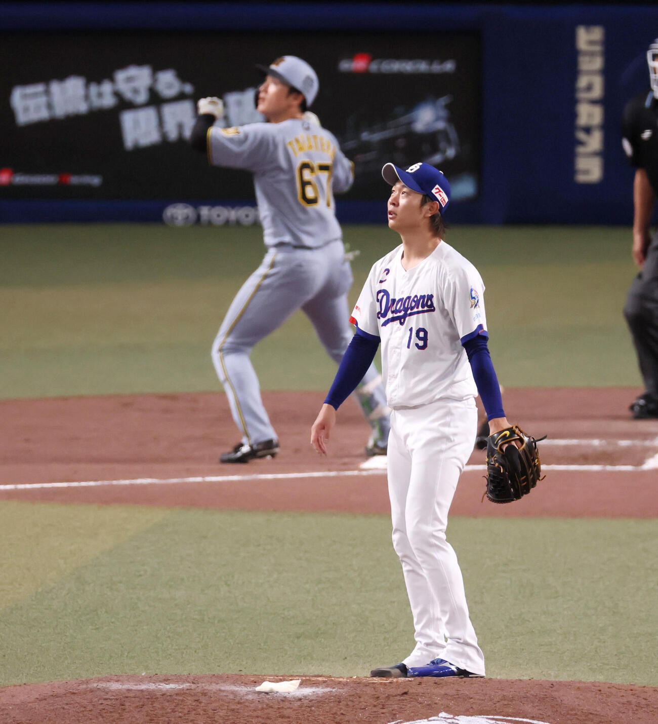 中日対阪神　6回表阪神無死一塁、高橋宏斗は高寺望夢に右越え2点本塁打を浴びる（撮影・加藤哉）