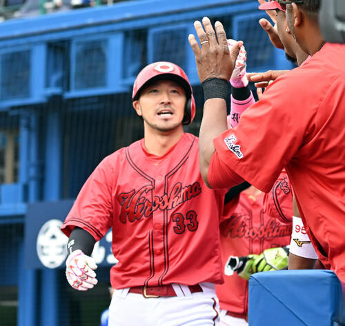 動画】ベテラン広島菊池涼介が1号ホームラン - プロ野球ライブ速報