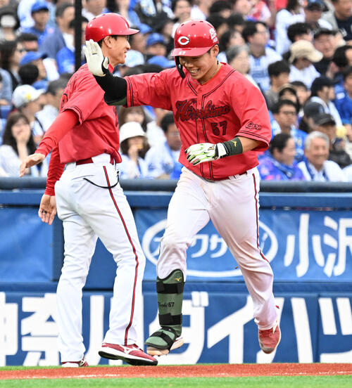 【広島】７年目で開花　持丸泰輝、２試合連続アーチ＆猛打賞＆好リードで完封勝利演出