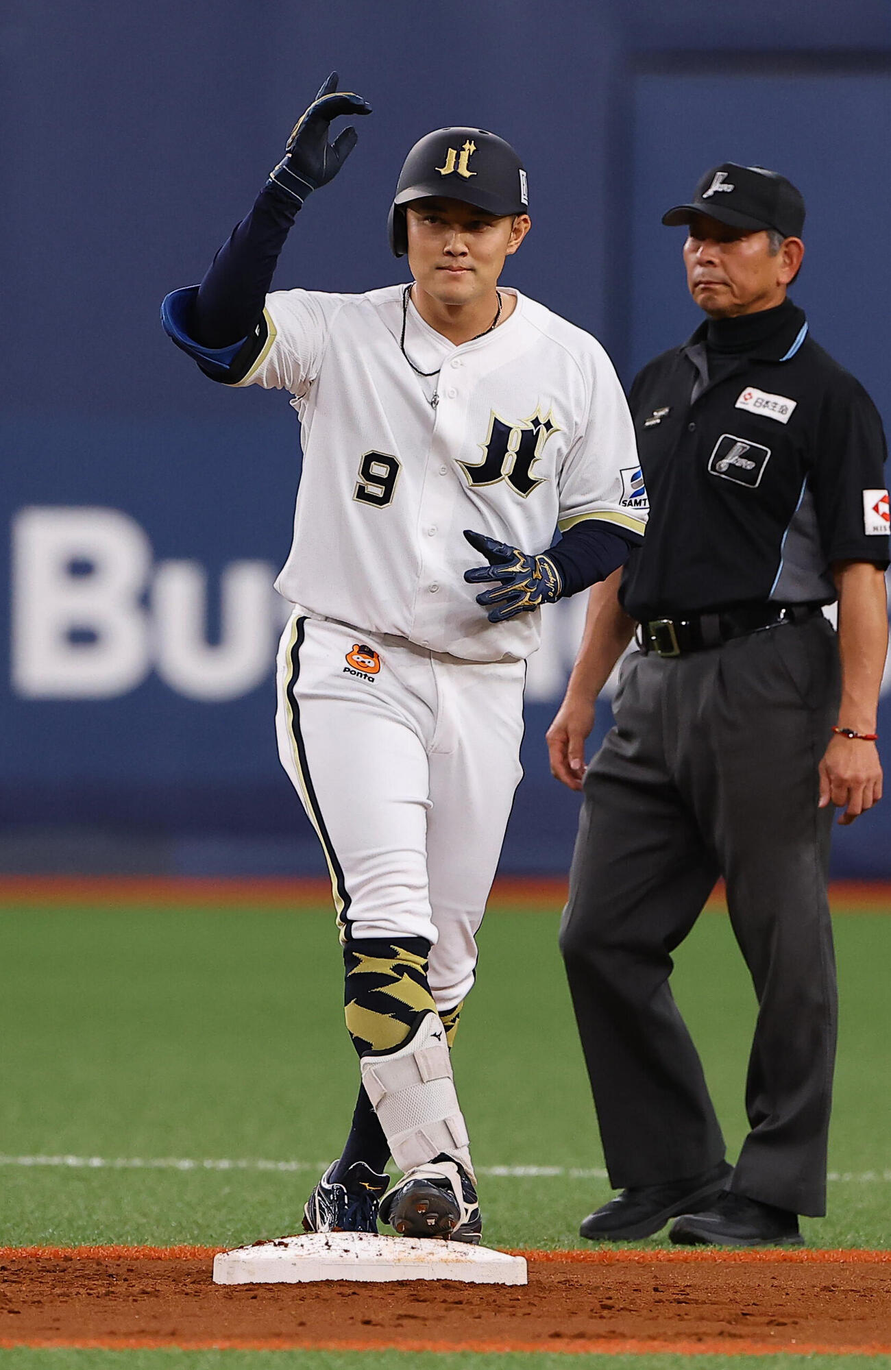 オリックス対ロッテ　2回裏オリックス1死二、三塁、野口智哉は先制となる2点適時打を放つ（撮影・上田博志）
