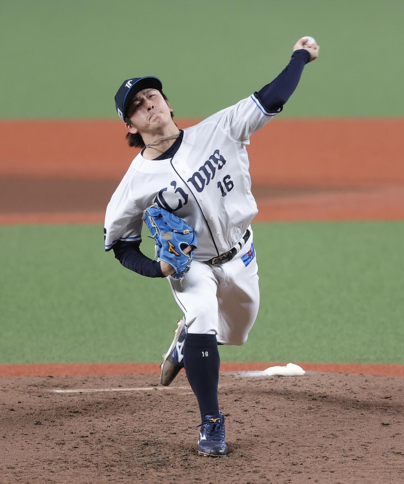 西武対楽天　6回表、力投する隅田知一郎（撮影・河田真司）