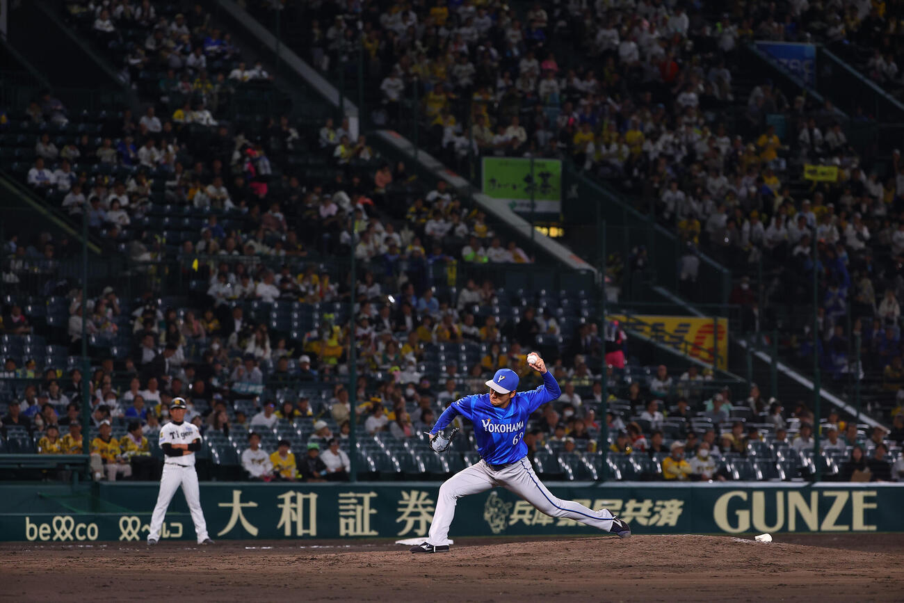 阪神対DeNA DeNA5番手の岩田将貴（撮影・上田博志）