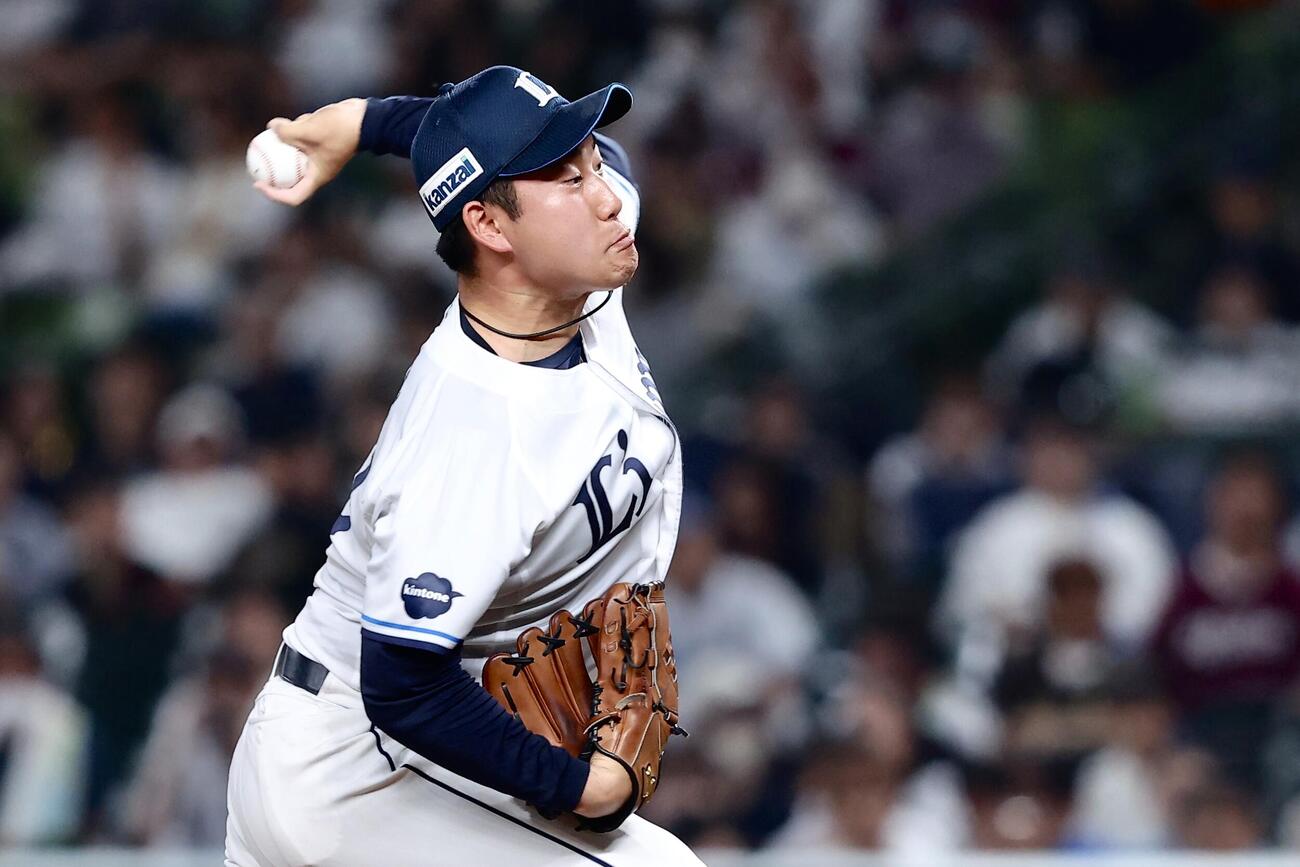 西武対楽天　9回表、力投する岩城颯空（撮影・河田真司）