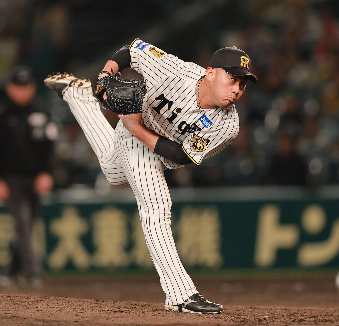 阪神対DeNA 9回表に登板する阪神桐敷拓馬（撮影・上山淳一）