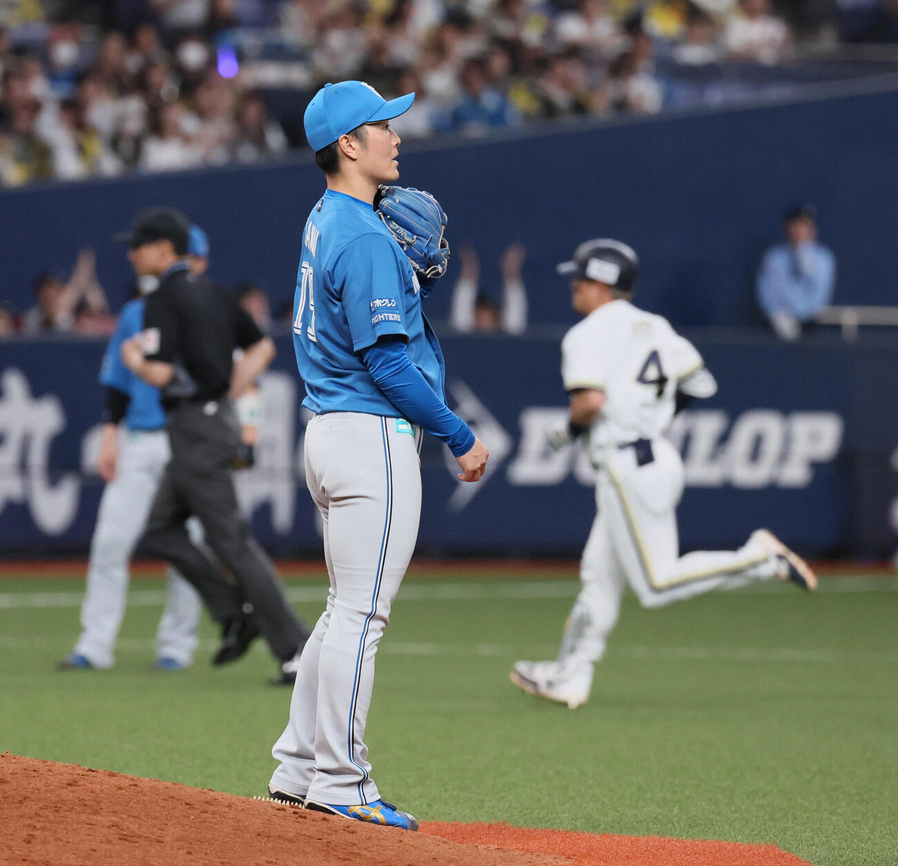 オリックス対日本ハム　8回裏オリックスう2死、玉井大翔は森友哉に右翼へ本塁打を浴びる　（撮影・宮崎幸一）
