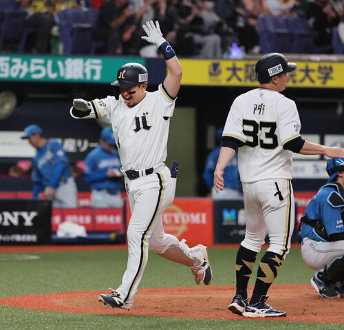 【オリックス】森友哉、自画自賛の逆転２ラン「めちゃくちゃうまいこと打てましたね」貯金10