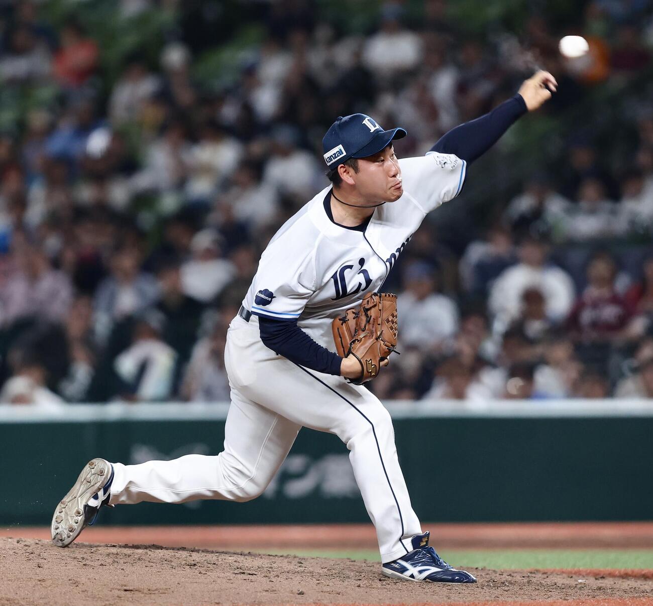 西武対楽天　9回表、力投する岩城颯空（撮影・河田真司）