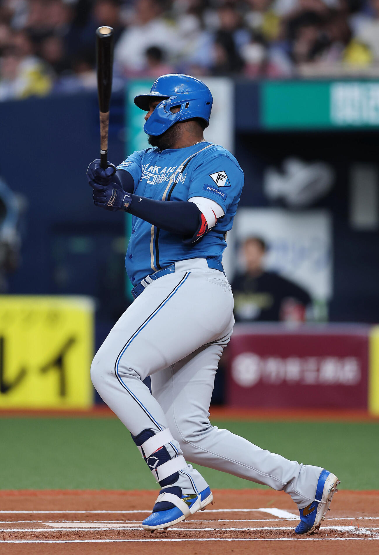 オリックス対日本ハム　6回表日本ハム無死、中前打を放つフランミル・レイエス（撮影・前田充）