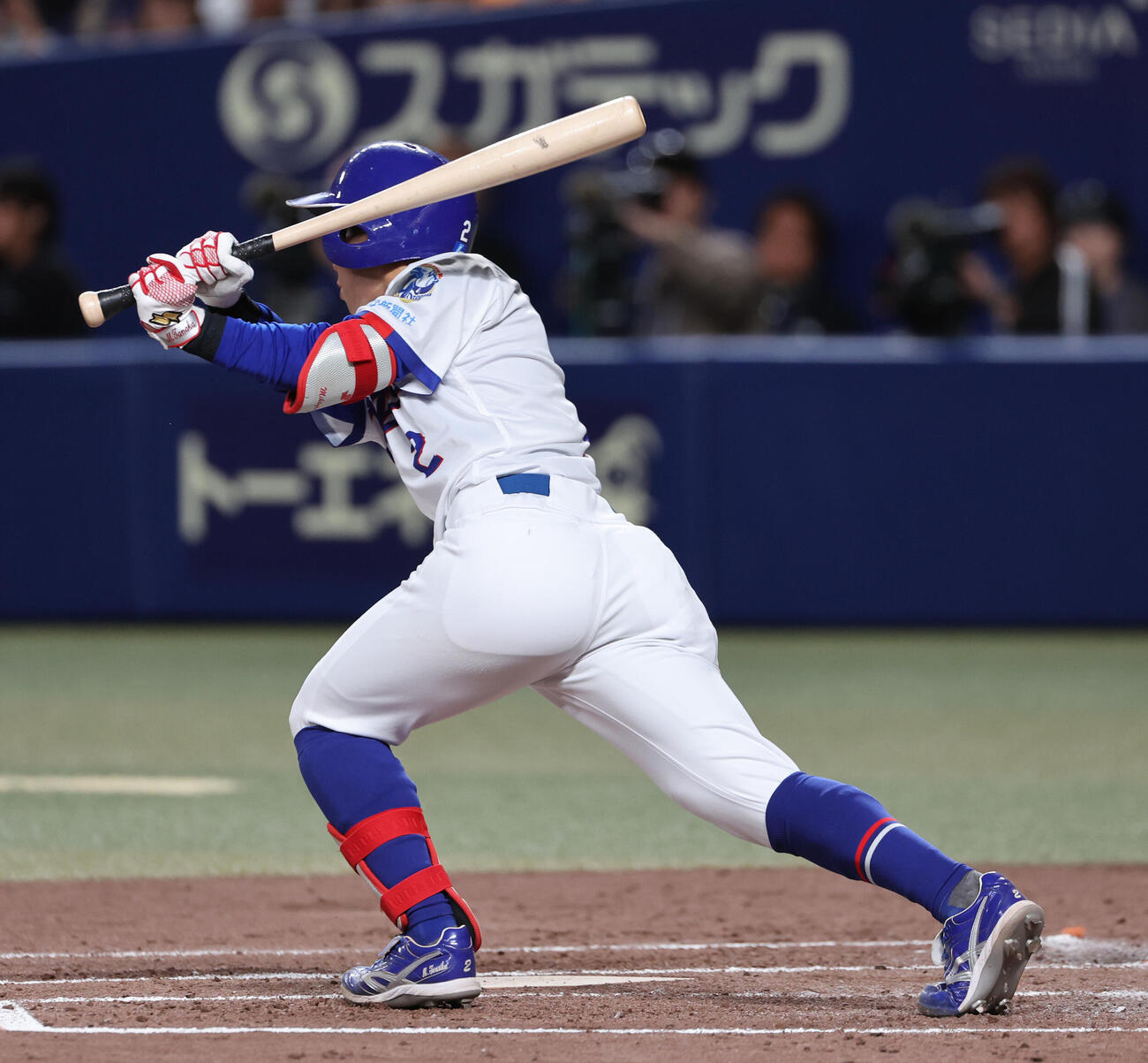 中日対巨人　2回裏中日1死満塁、田中幹也は右前適時打を放つ（撮影・西尾就之）