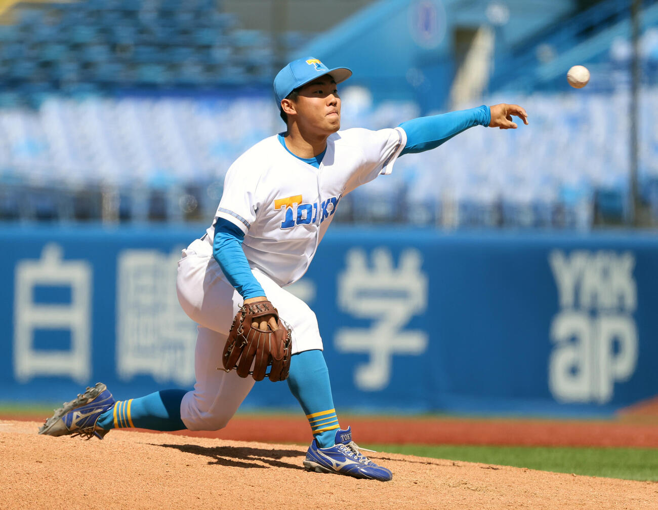 東大対法大、先発した東大・松本慎之介＝2026年5月9日