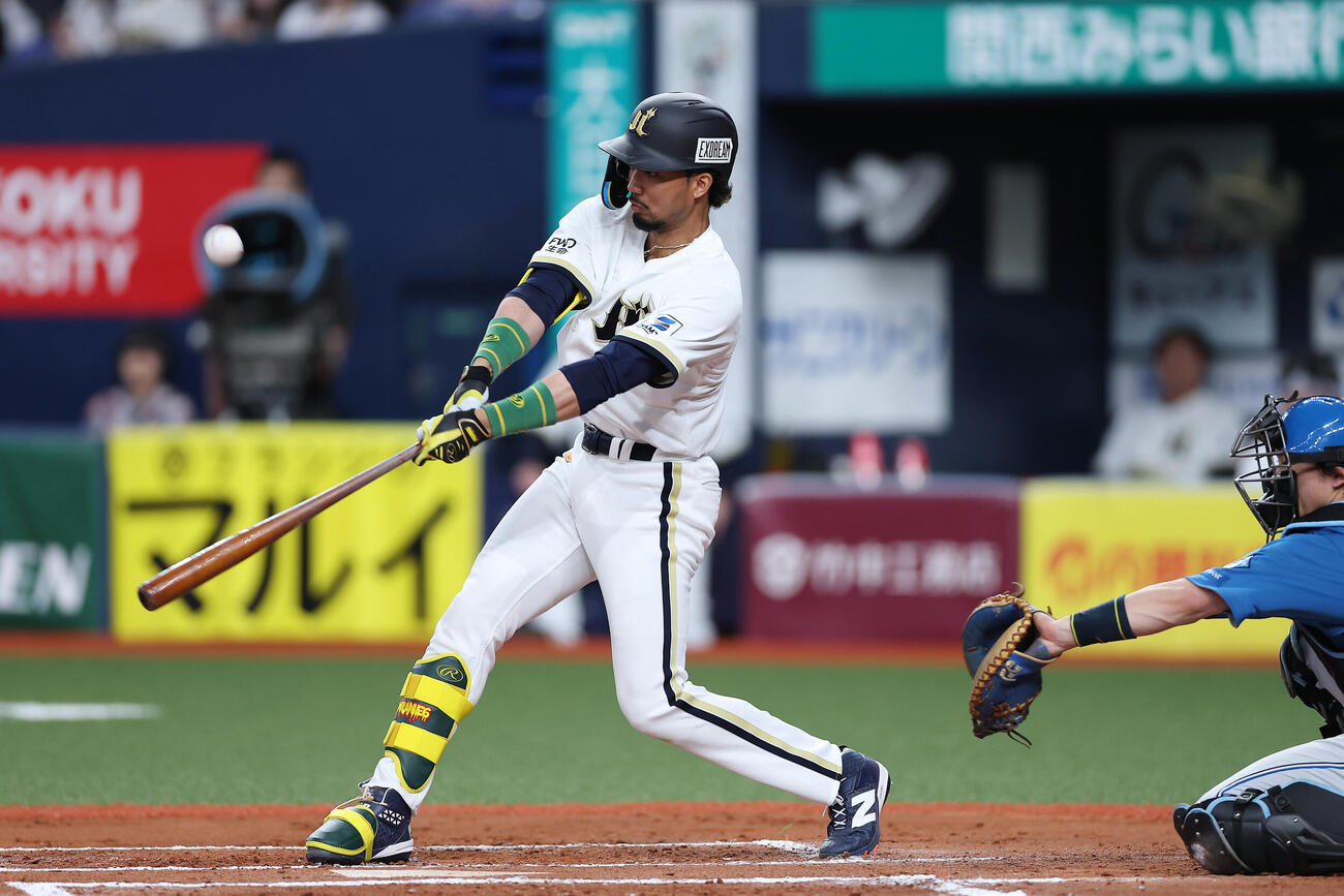 オリックス対日本ハム　6回裏オリックス1死一塁、三飛に倒れる宗佑磨（撮影・前田充）