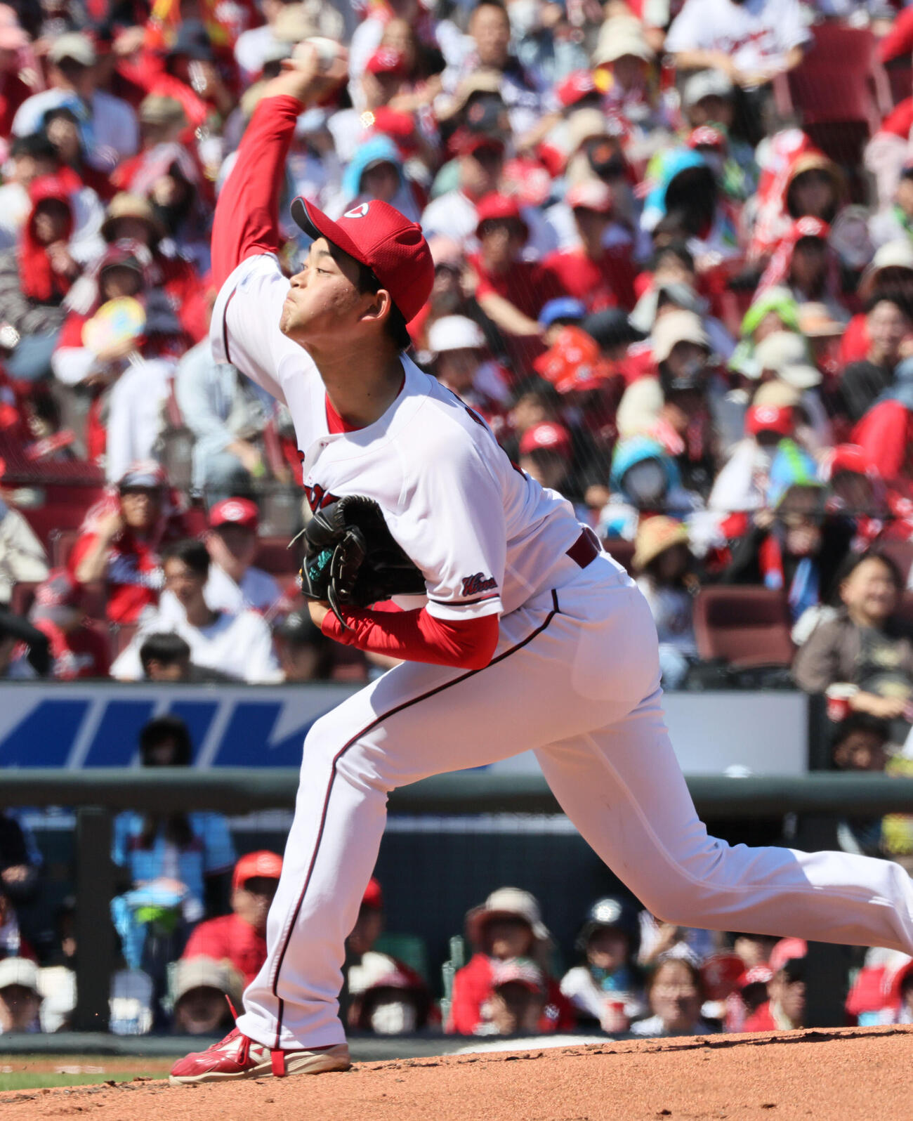 広島対ヤクルト　広島先発の岡本駿（撮影・加藤孝規）