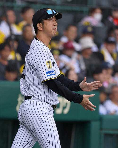 【阪神】藤川監督　佐藤輝明申告敬遠に「佐藤も我慢必要だし打線にしていかなければ」／一問一答