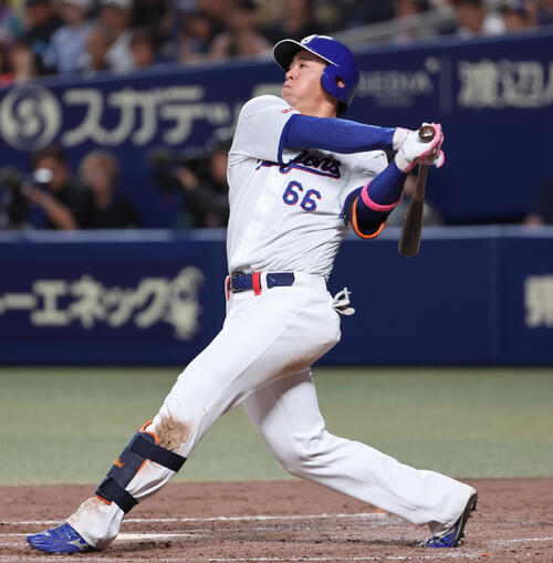 【中日】３試合ぶりスタメン、鵜飼航丞の２ランで再び追いつく！プロ初勝利狙う桜井頼之介を援護