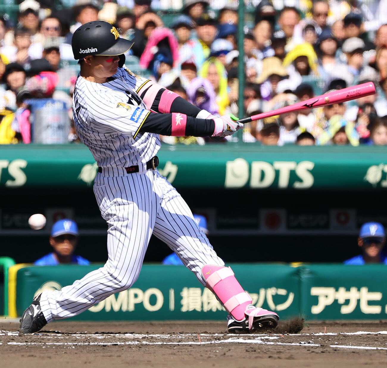 阪神対DeNA 1回裏阪神2死、森下翔太は三振に倒れる（撮影・上田博志）