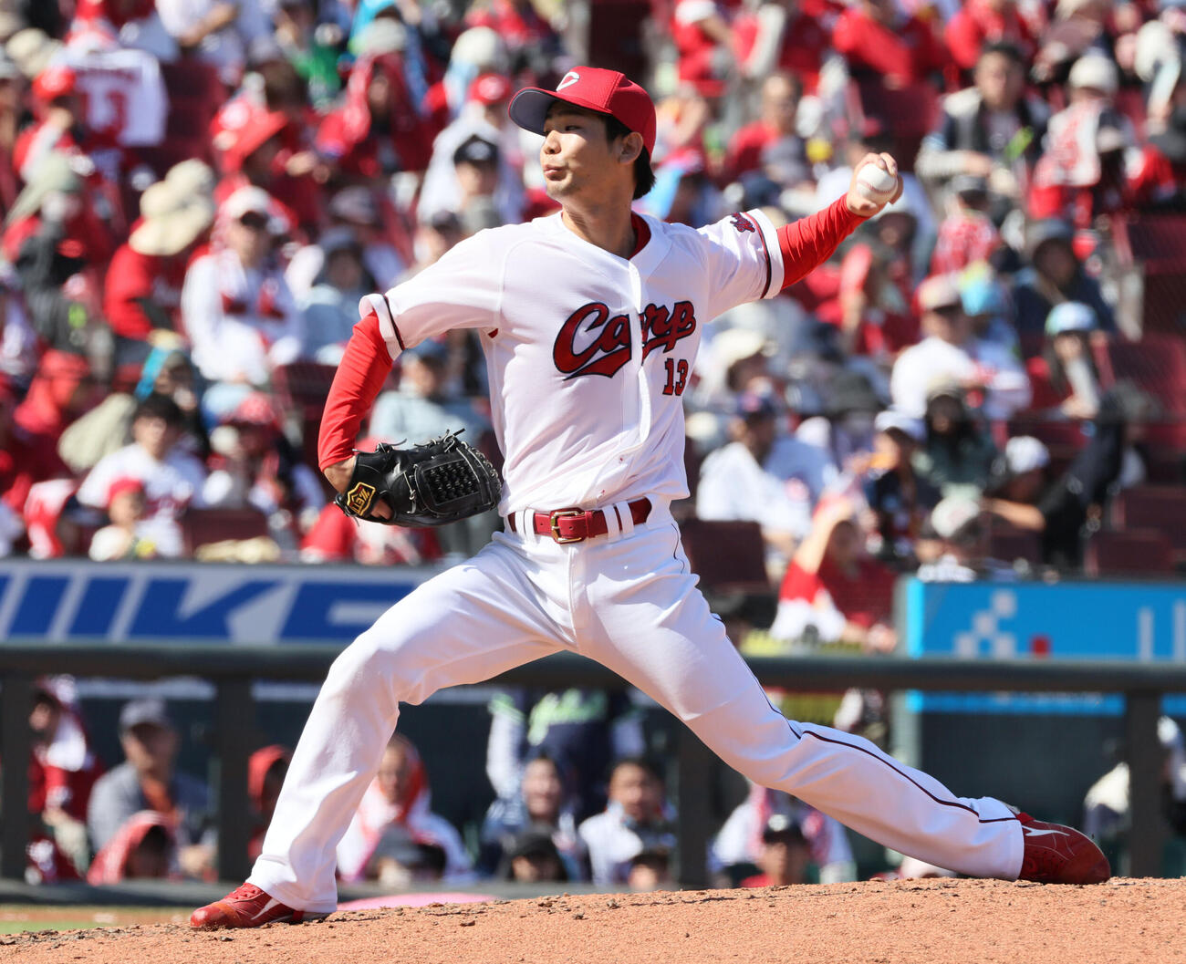 広島対ヤクルト　6回表ヤクルト、広島4番手の森浦大輔（撮影・加藤孝規）