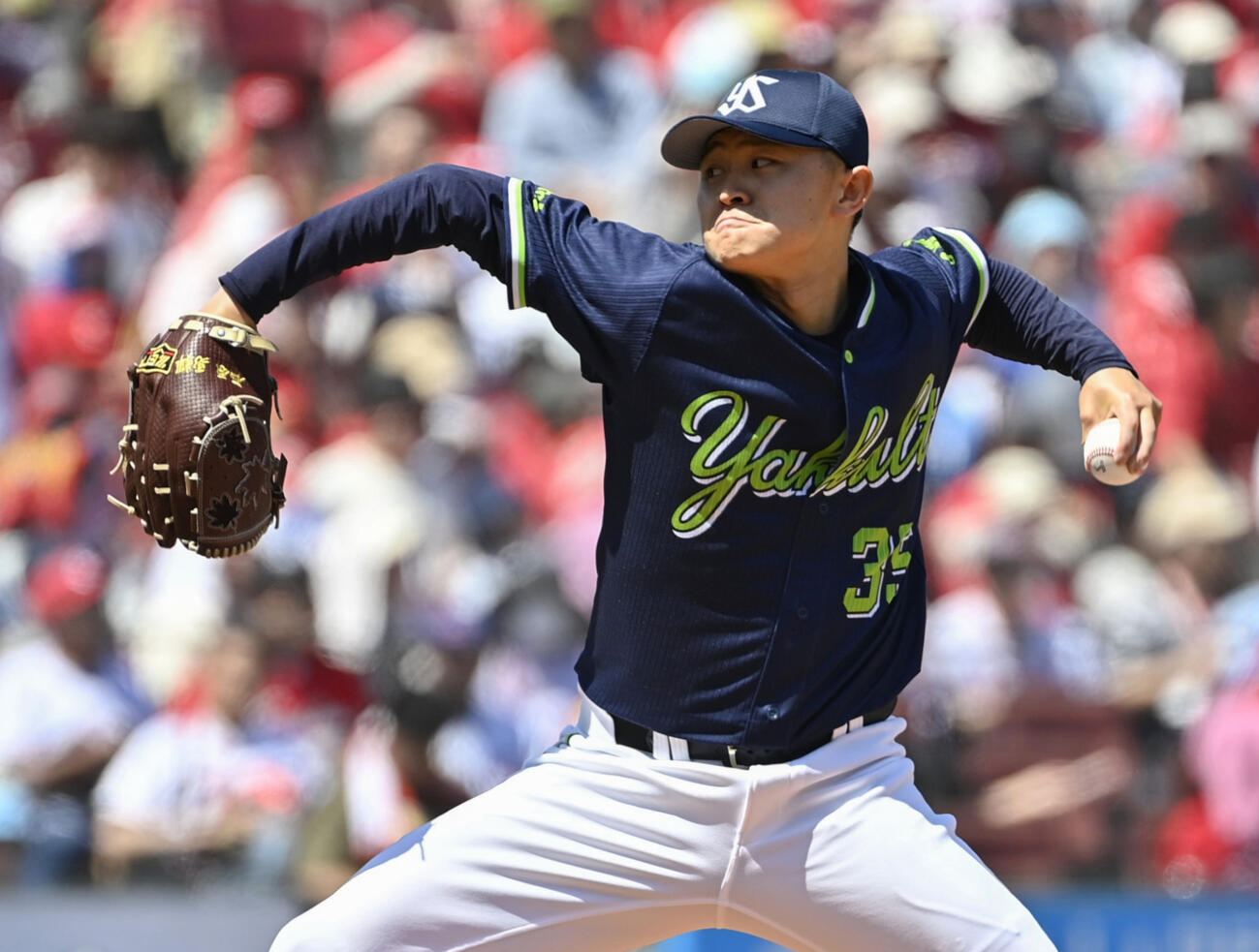 広島戦に先発し、3回1失点のヤクルト・石原＝マツダ