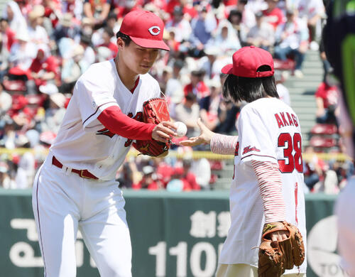 【広島】新井監督「こちらも驚いた」二盗＆三盗に本塁狙った辰見鴻之介のスピードに／一問一答