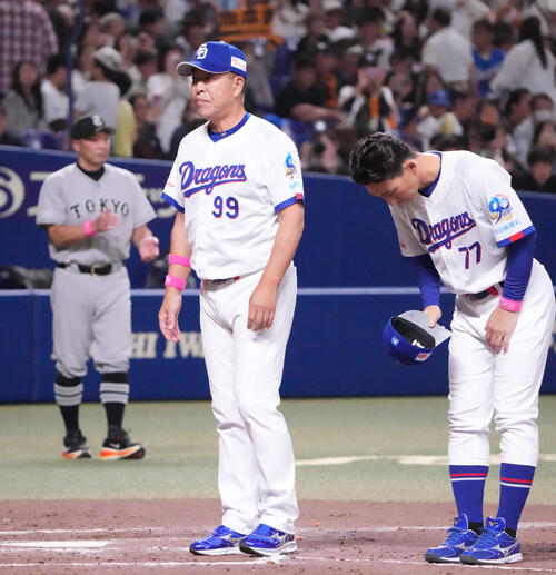 【中日】井上監督が巨人大城卓三に試合後直接謝罪…阿部監督にも詫びる　頭部にバット直撃