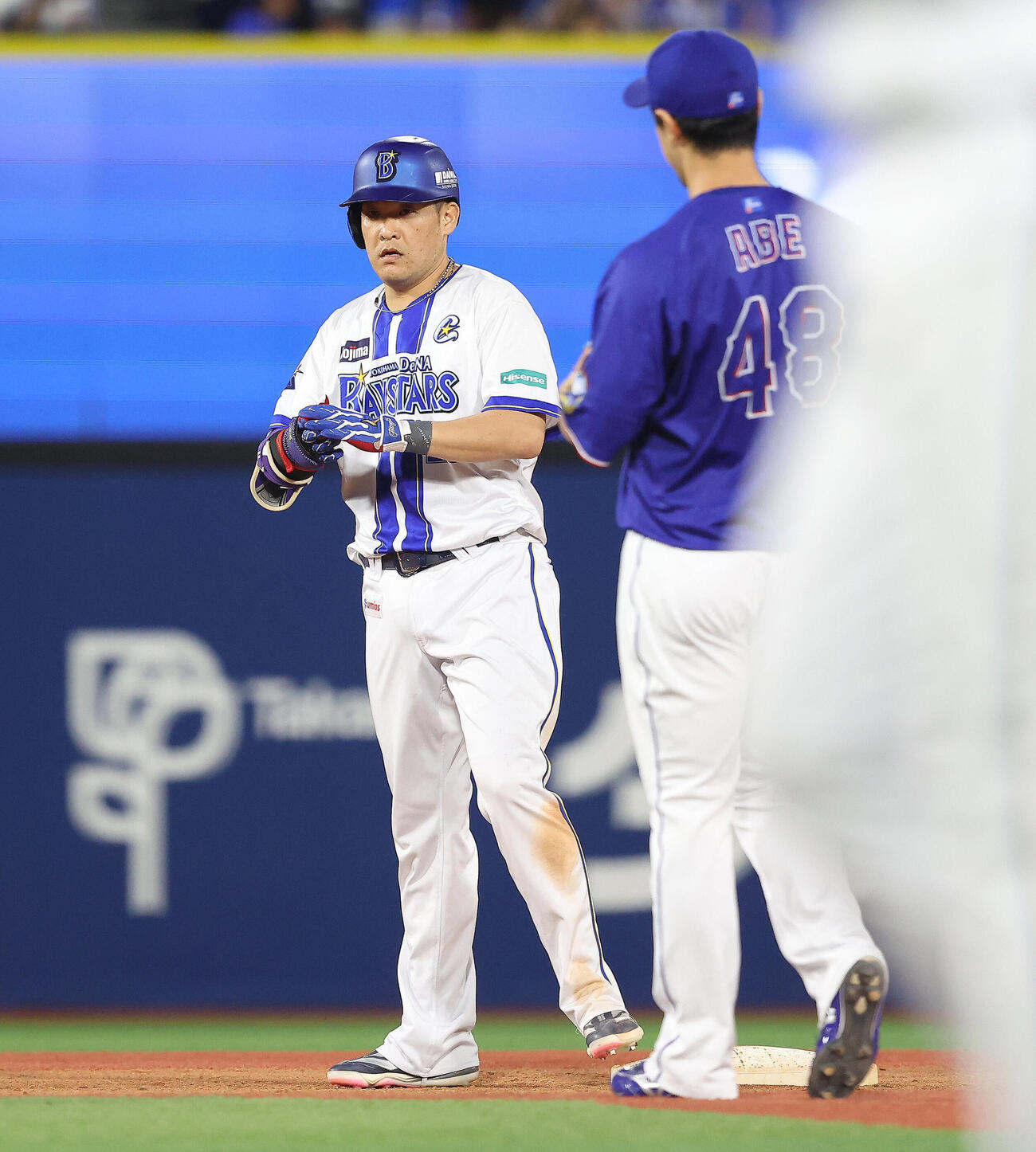 DeNA対中日　3回裏DeNA1死、二塁打を放ち出塁する筒香嘉智（撮影・河田真司）