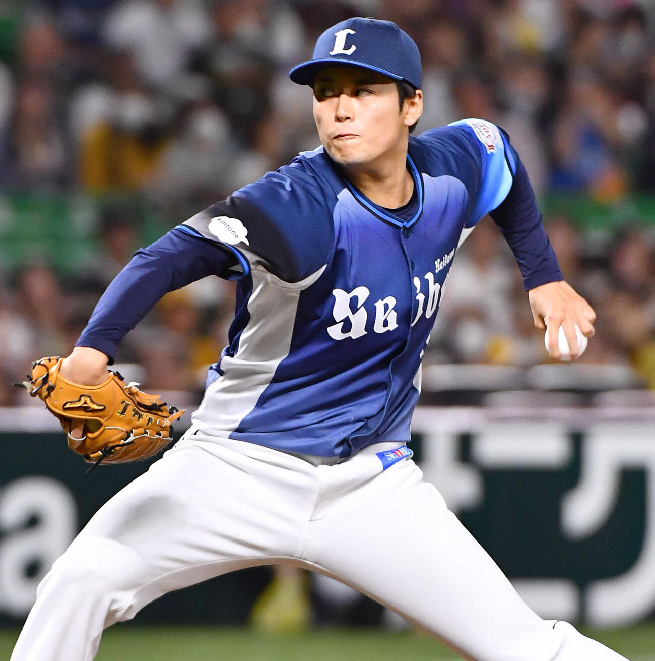 ソフトバンク対西武　7回裏ソフトバンク2死一塁から登板した、西武2番手の佐藤隼輔（撮影・岩下翔太）