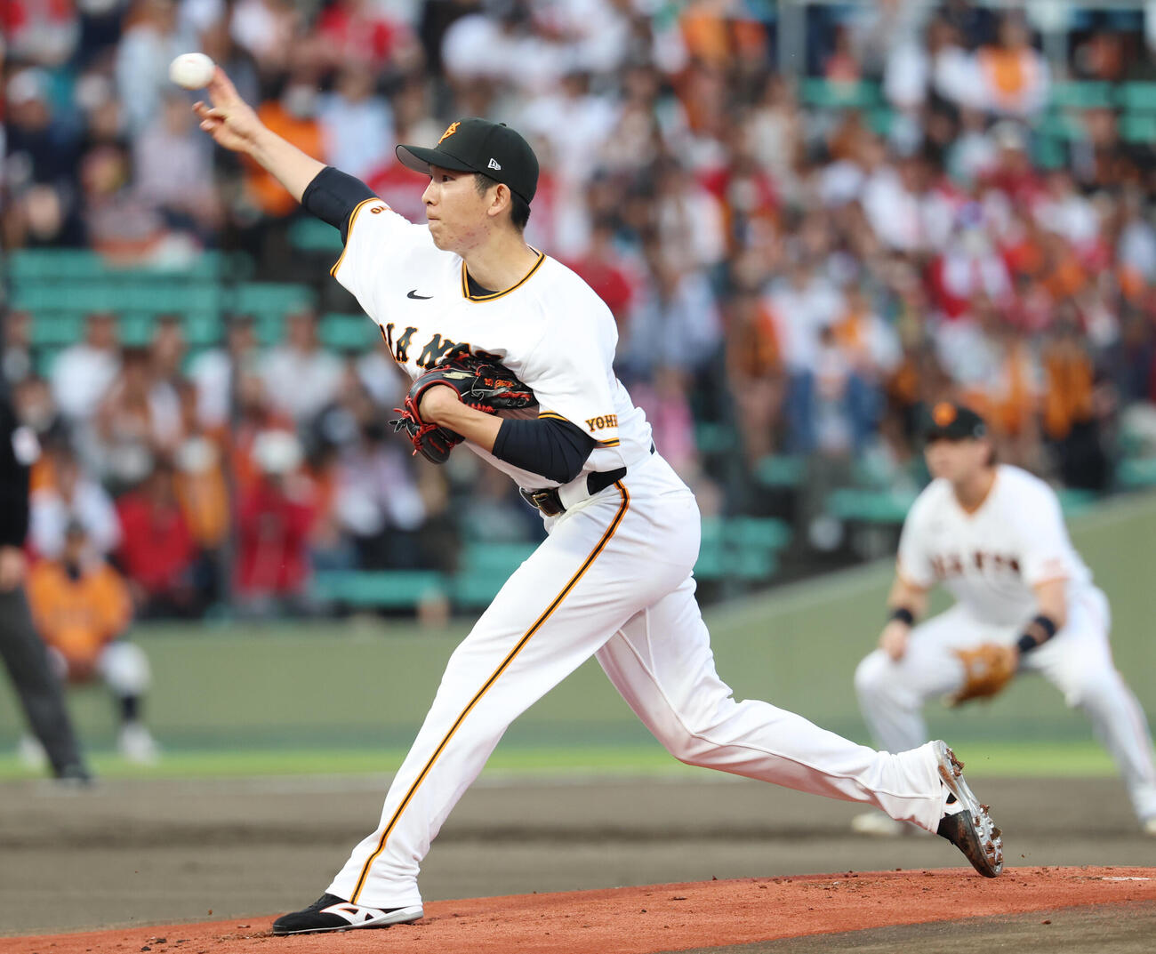 巨人対広島　巨人先発の戸郷翔征（撮影・増田悦実）