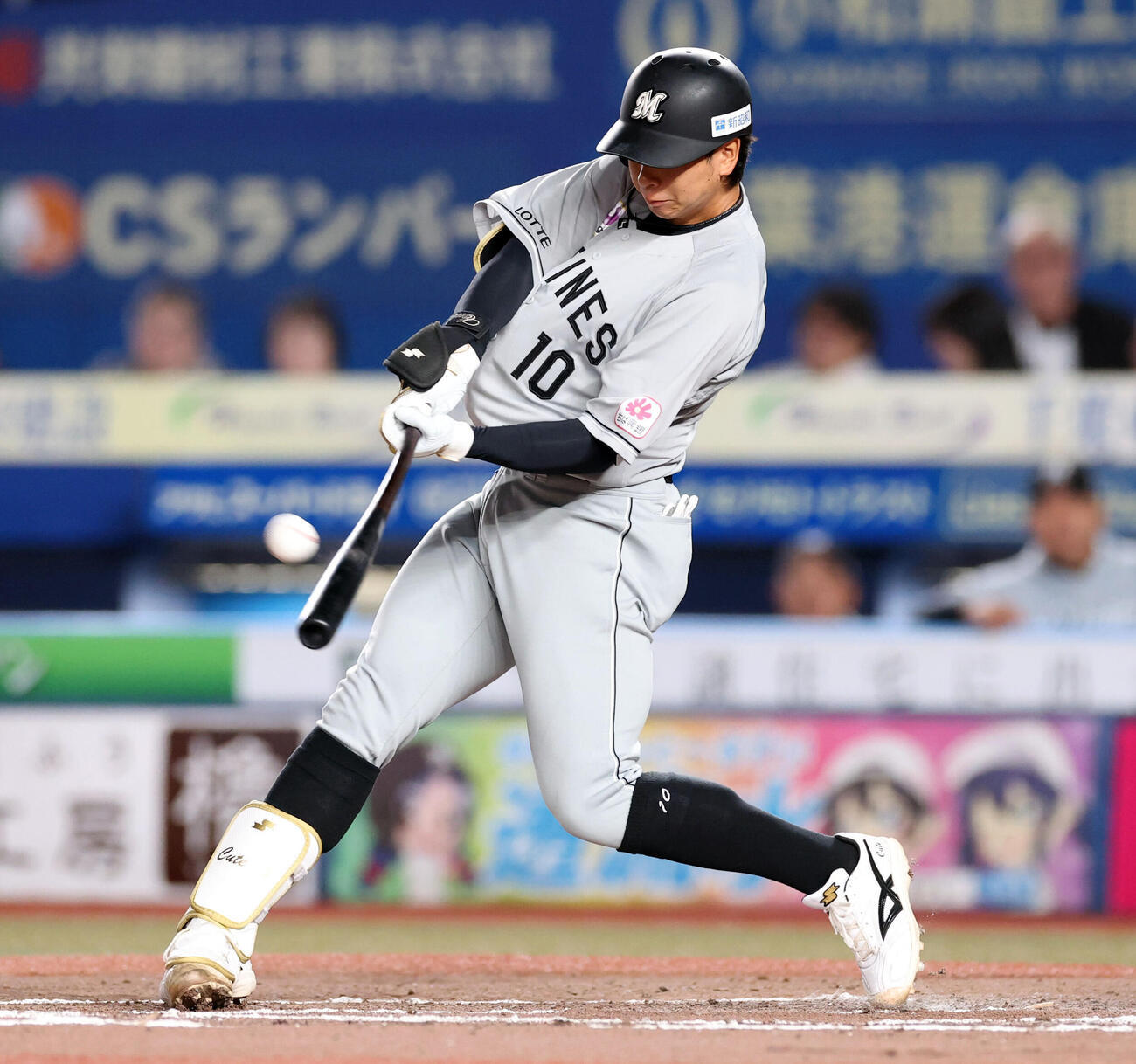 ロッテ対日本ハム　7回裏ロッテ無死、上田希由翔はソロ本塁打を放つ　（撮影・浅見桂子）