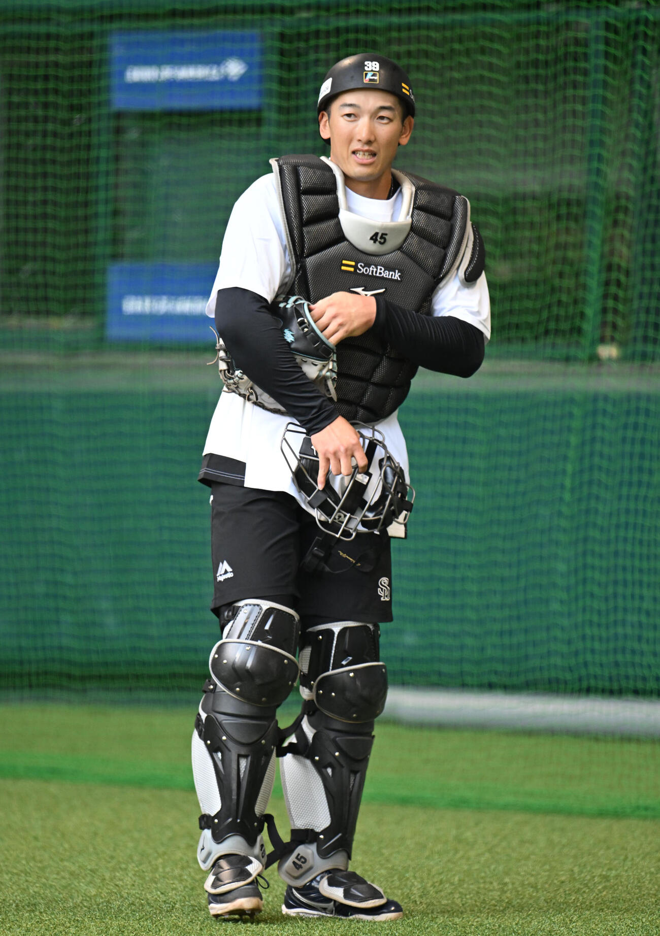 試合前、練習を行う山本祐大（撮影・林敢治）