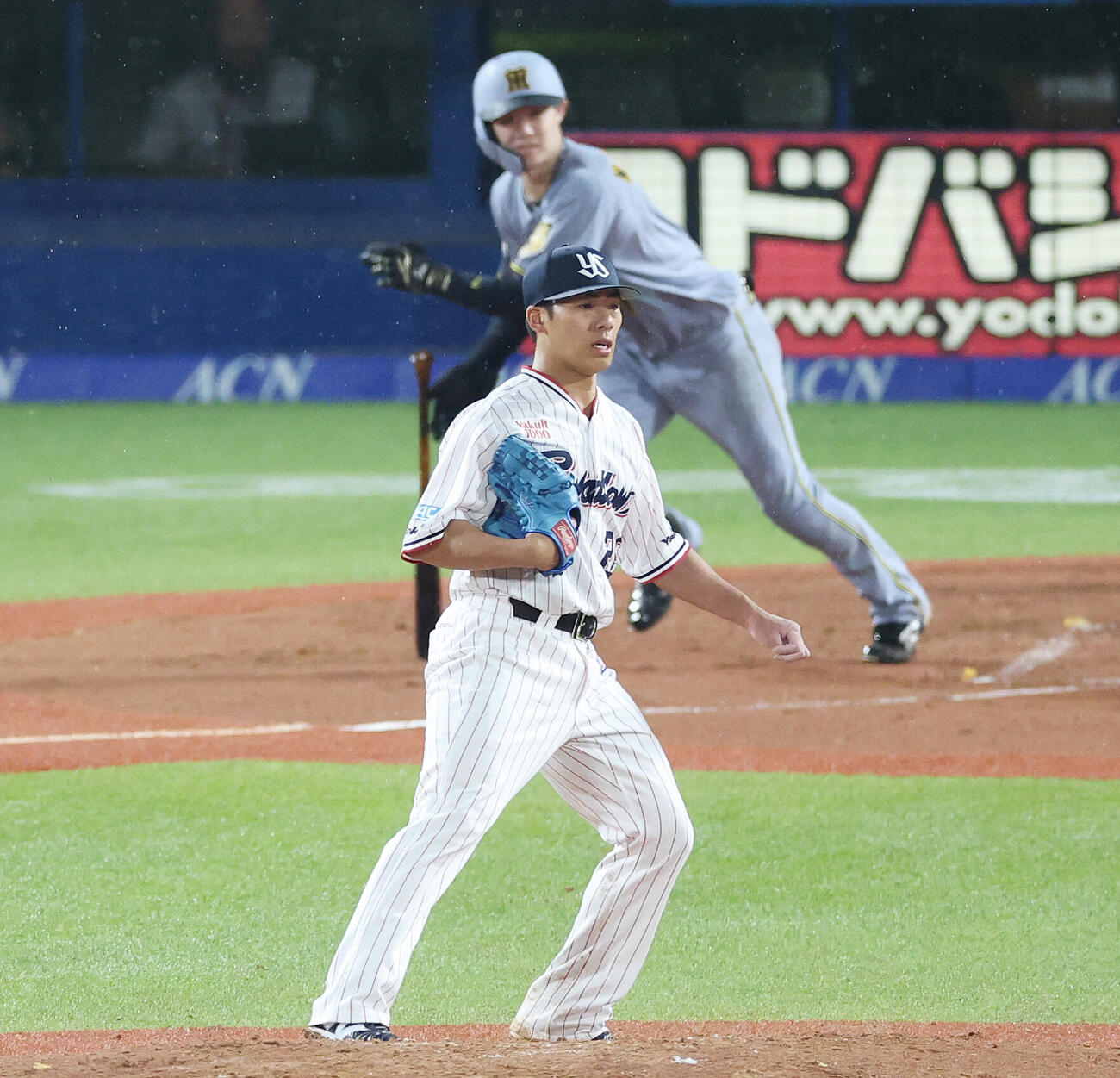 ヤクルト対阪神　3回表阪神2死二塁、中野拓夢に適時打を浴びる山野太一（撮影・宮地輝）