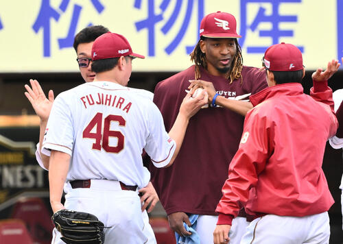 【楽天】連敗５で止めた！ウレーニャ７回途中無失点「最初に点を取ってくれて投球に集中できた」