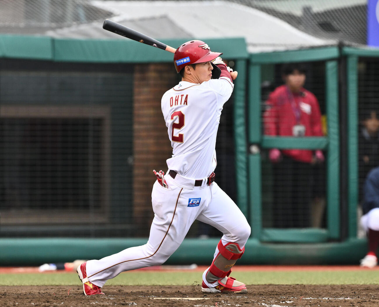 楽天対オリックス　3回裏楽天1死二、三塁、太田光は中前2点適時打を放つ（撮影・滝沢徹郎）　
