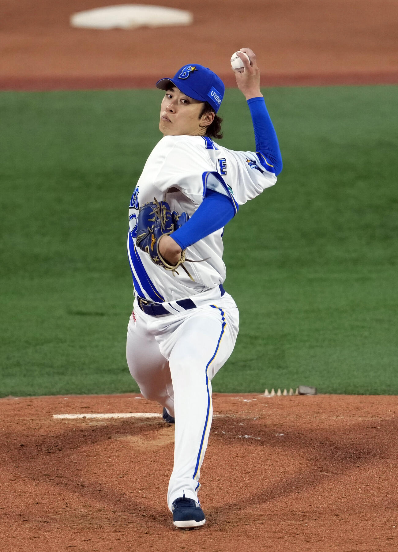 DeNA対中日　力投する先発のDeNA入江大生（撮影・小島史椰）