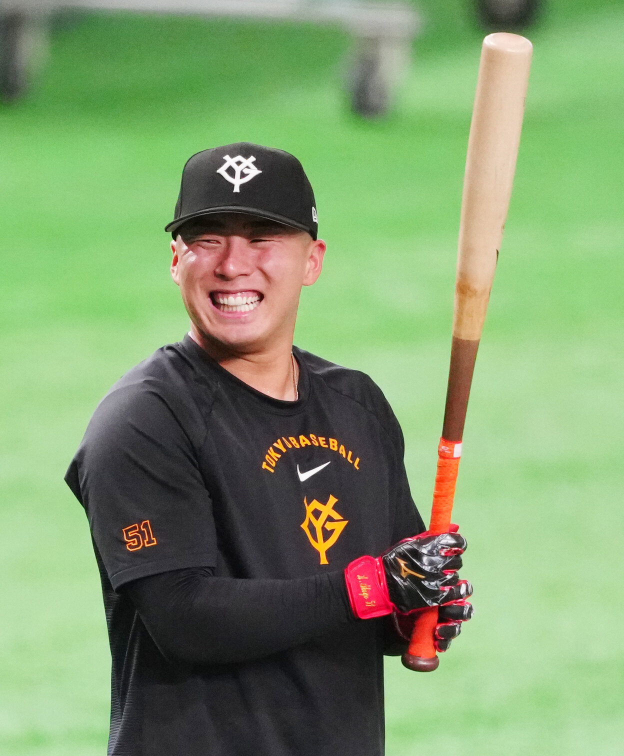 巨人対DeNA 1軍に合流し、試合前練習を行う巨人浅野翔吾（撮影・江口和貴）