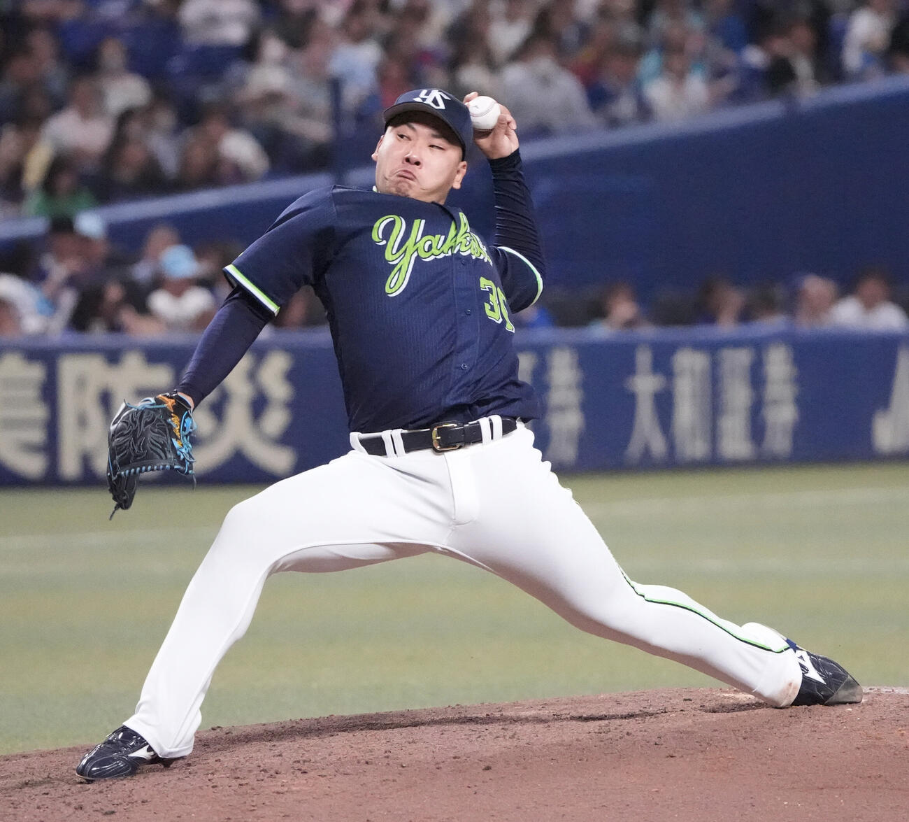 中日対ヤクルト　7回裏、ヤクルト2番手で登板する荘司宏太（撮影・森本幸一）