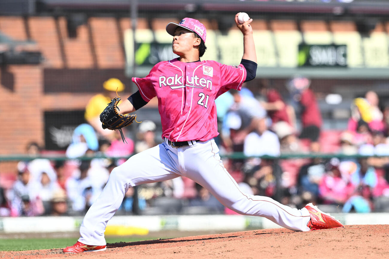 楽天対ソフトバンク　楽天先発の早川隆久（撮影・滝沢徹郎）