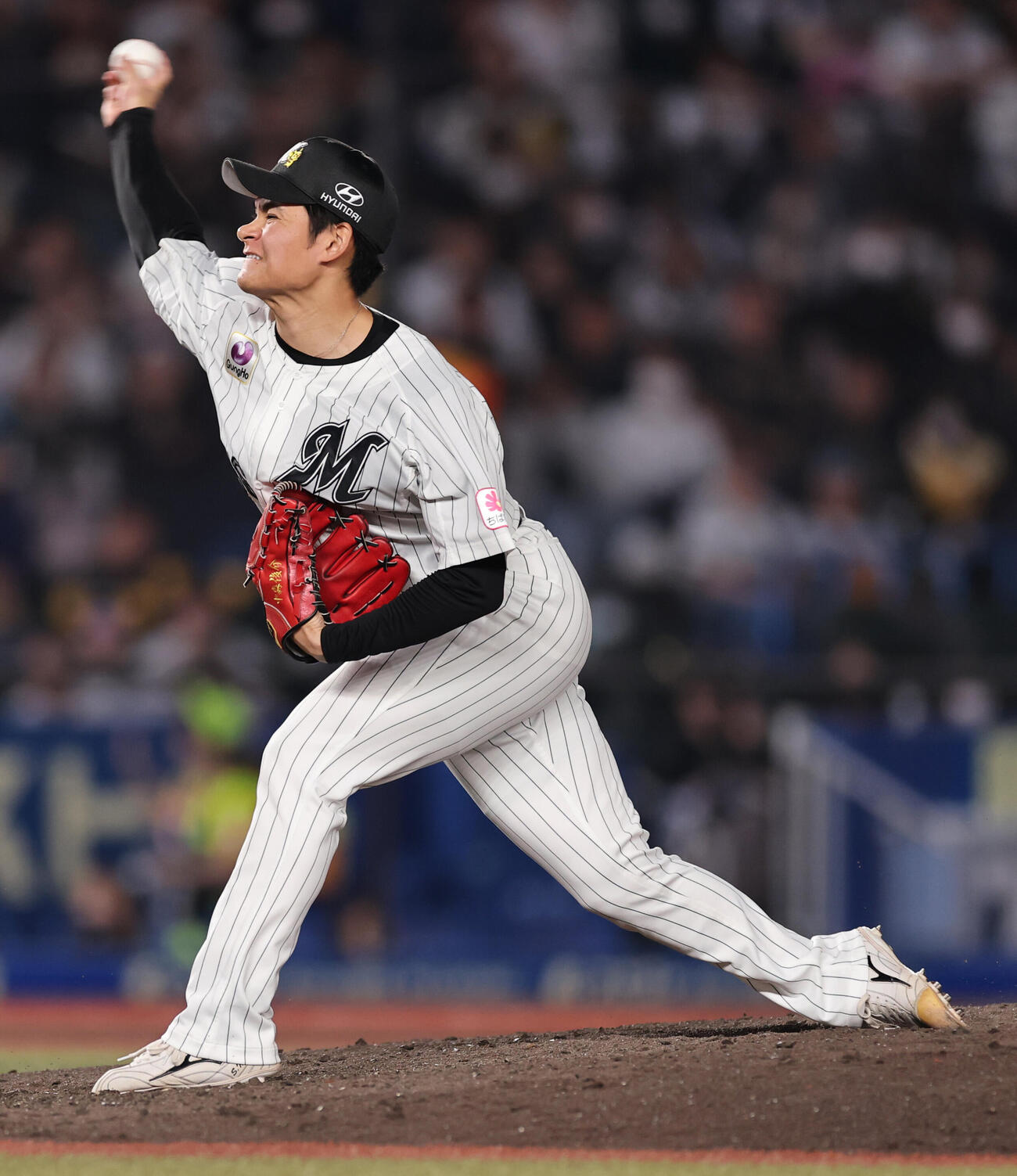 ロッテ対オリックス　力投するロッテ中森俊介（撮影・野上伸悟）