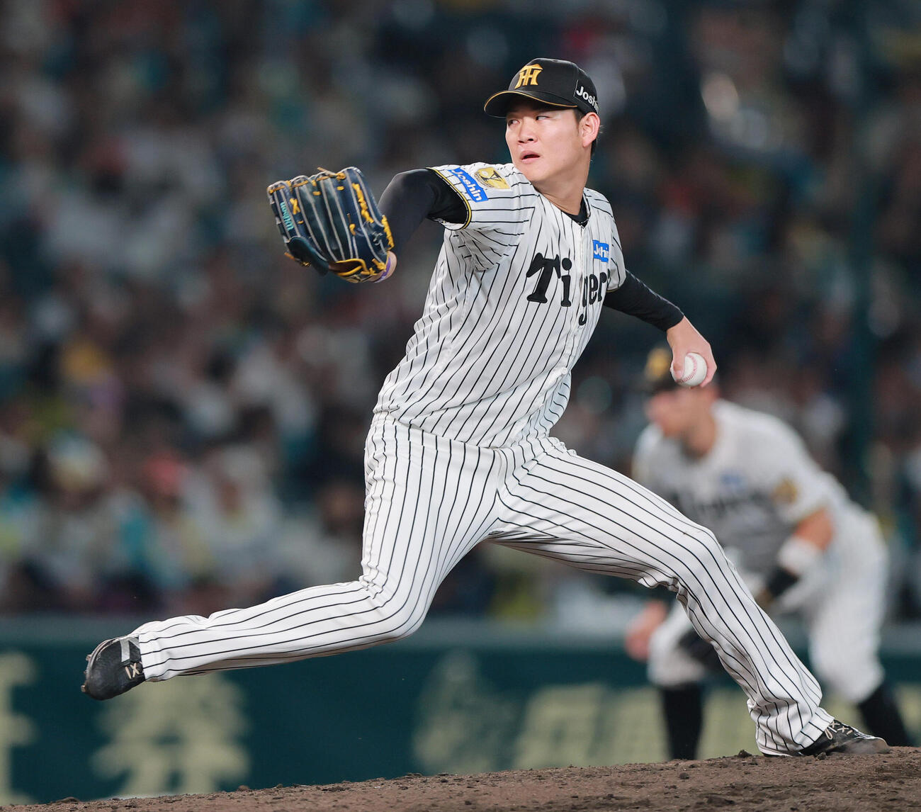 阪神対広島　8回表に登板する阪神及川雅貴（撮影・上山淳一）