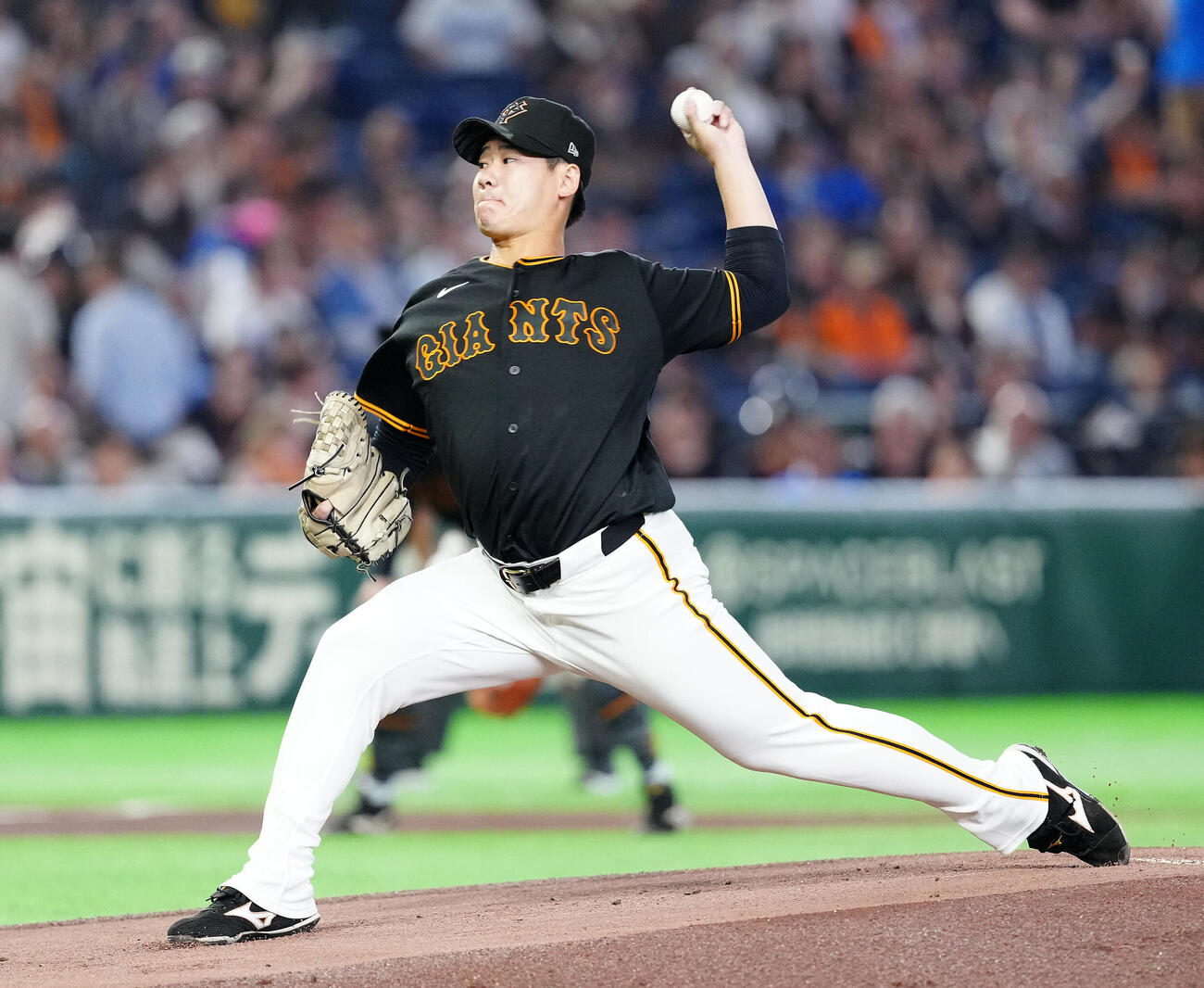巨人対DeNA　巨人先発の井上温大（撮影・江口和貴）