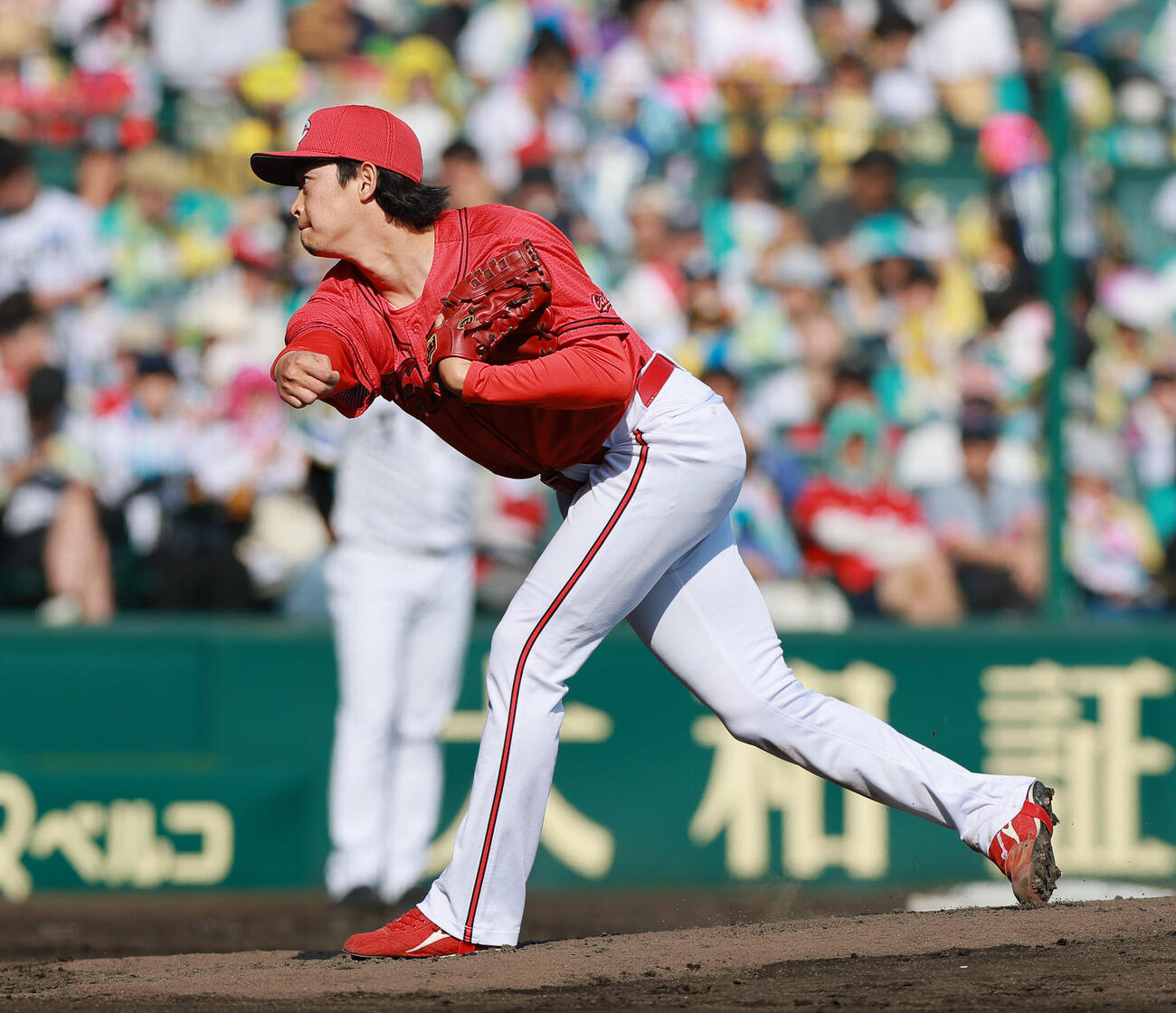 阪神対広島　6回裏に登板する広島鈴木健矢（撮影・上山淳一）