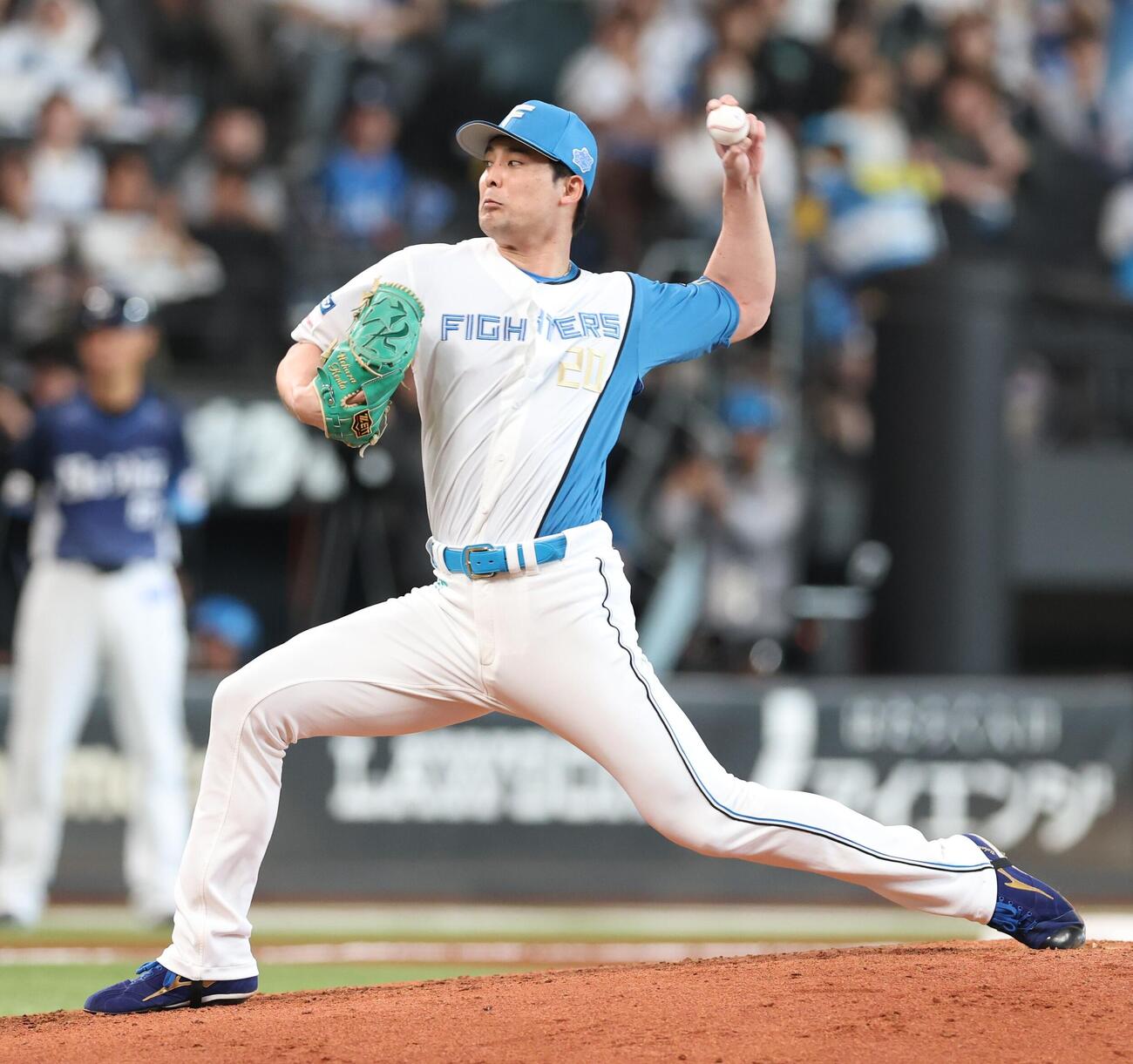 日本ハム対西武　7回に登板の上原健太（撮影・黒川智章）