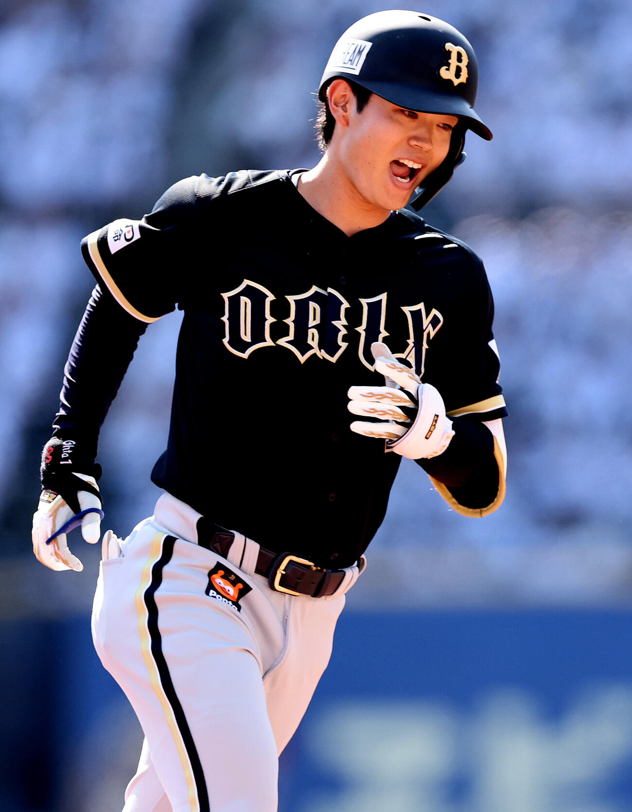 ロッテ対オリックス　3回表オリックス1死、先制本塁打を放ち喜ぶ太田椋（撮影・野上伸悟）