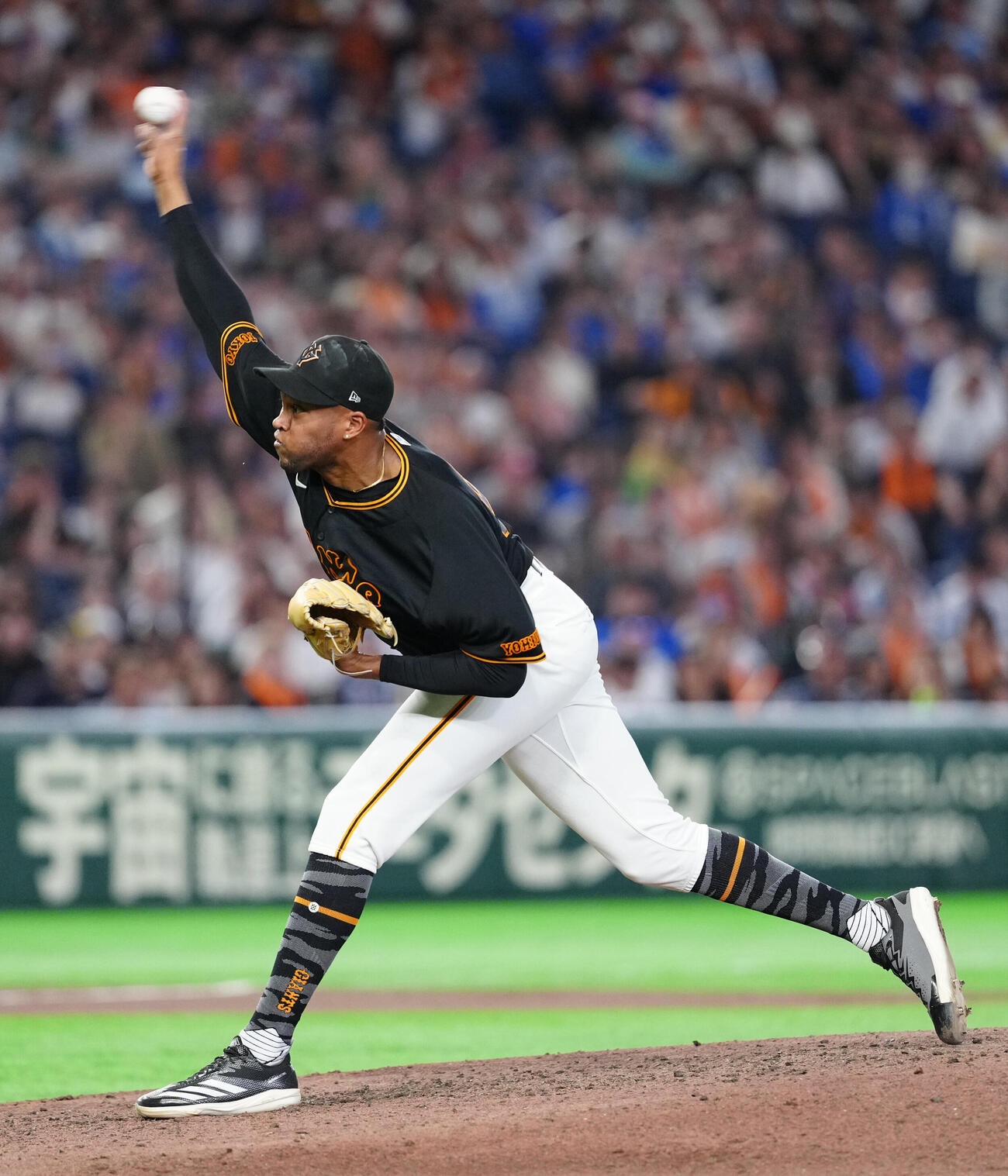 巨人対DeNA　巨人4番手のライデル・マルティネス（撮影・江口和貴）