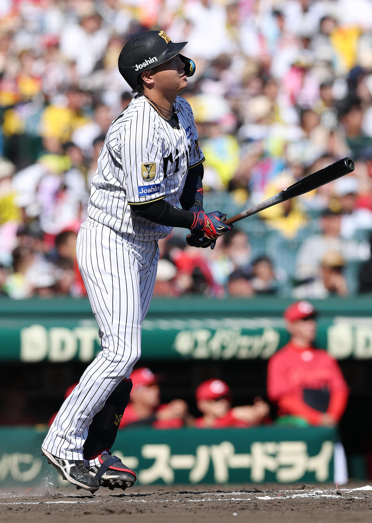 阪神対広島　4回裏阪神無死一塁、中飛に倒れる大山悠輔（撮影・前田充）