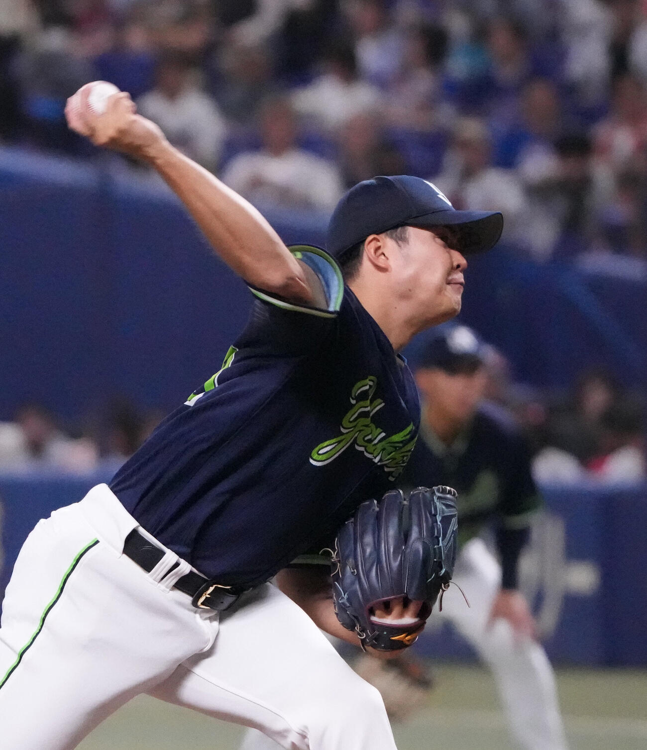 中日対ヤクルト　力投するヤクルト先発の松本健吾（撮影・森本幸一）
