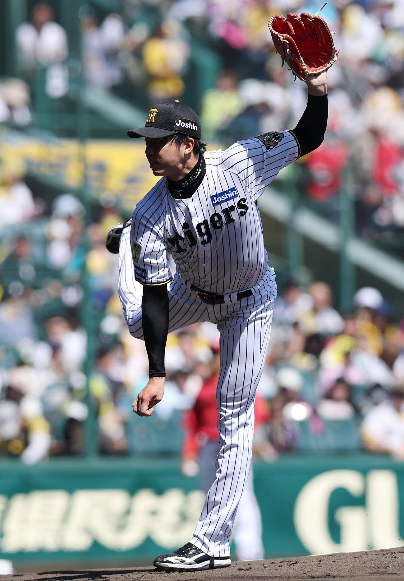 阪神対広島　力投する阪神先発の才木浩人（撮影・前田充）