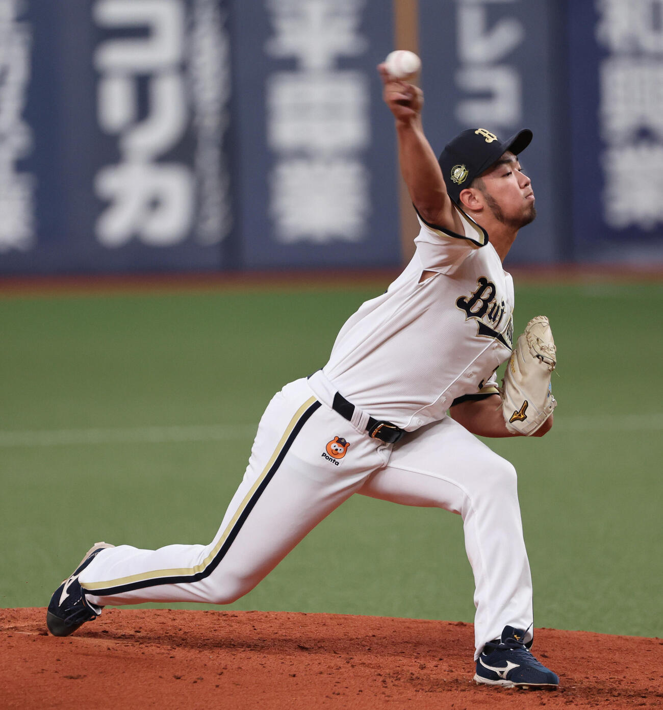 ウエスタン　オリックス対広島　4回から登板した昨年のオリックスドラフト1位の藤川敦也（撮影・西尾就之）